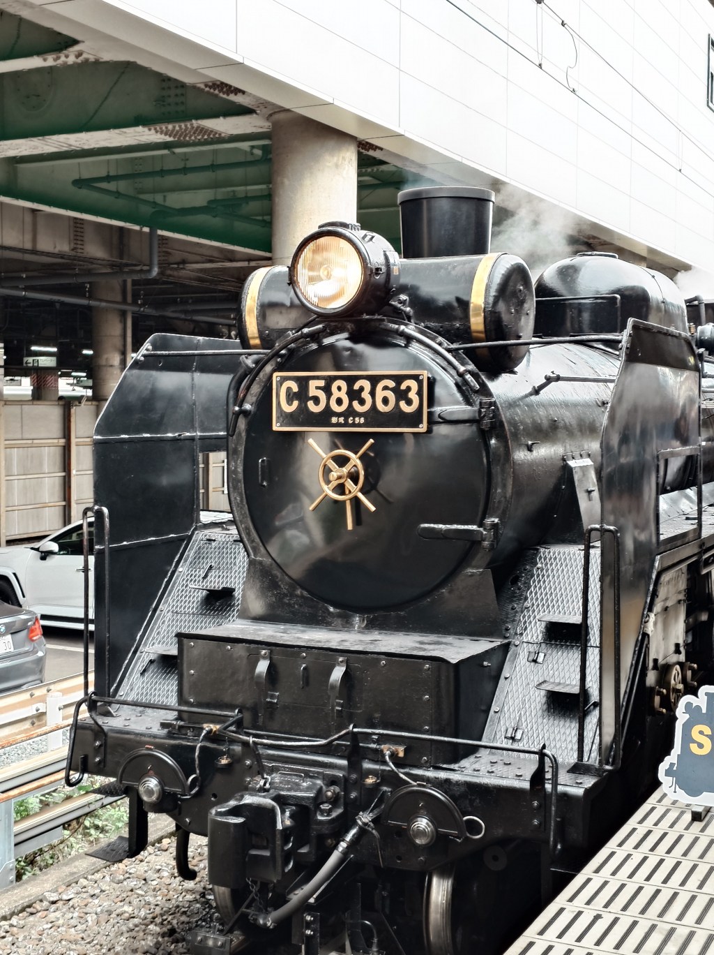 🚂SLパレオエクスプレスで行く
2時間半の小さな鉄道旅。
煙と nostalgia&nbsp;に包まれて