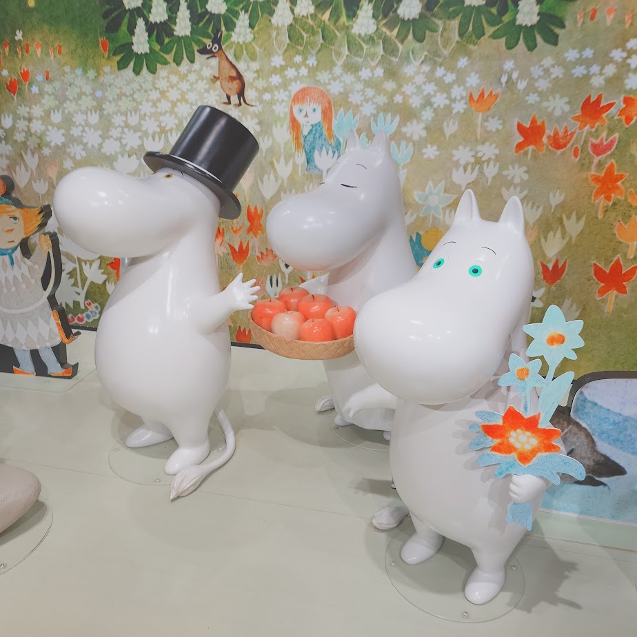 ムーミンバレーパークへ行ってきました🌿✨  　　　　　　　　　　　　　　

日常を離れて、北欧のような　雰囲気の中をのんびりお散歩。 　　　　　夜は近くの休暇村に泊まって、自然の中でリフレッシュできました🍃　　　　　　　　　　　　　　　写真多めで旅の記録をまとめてみました！